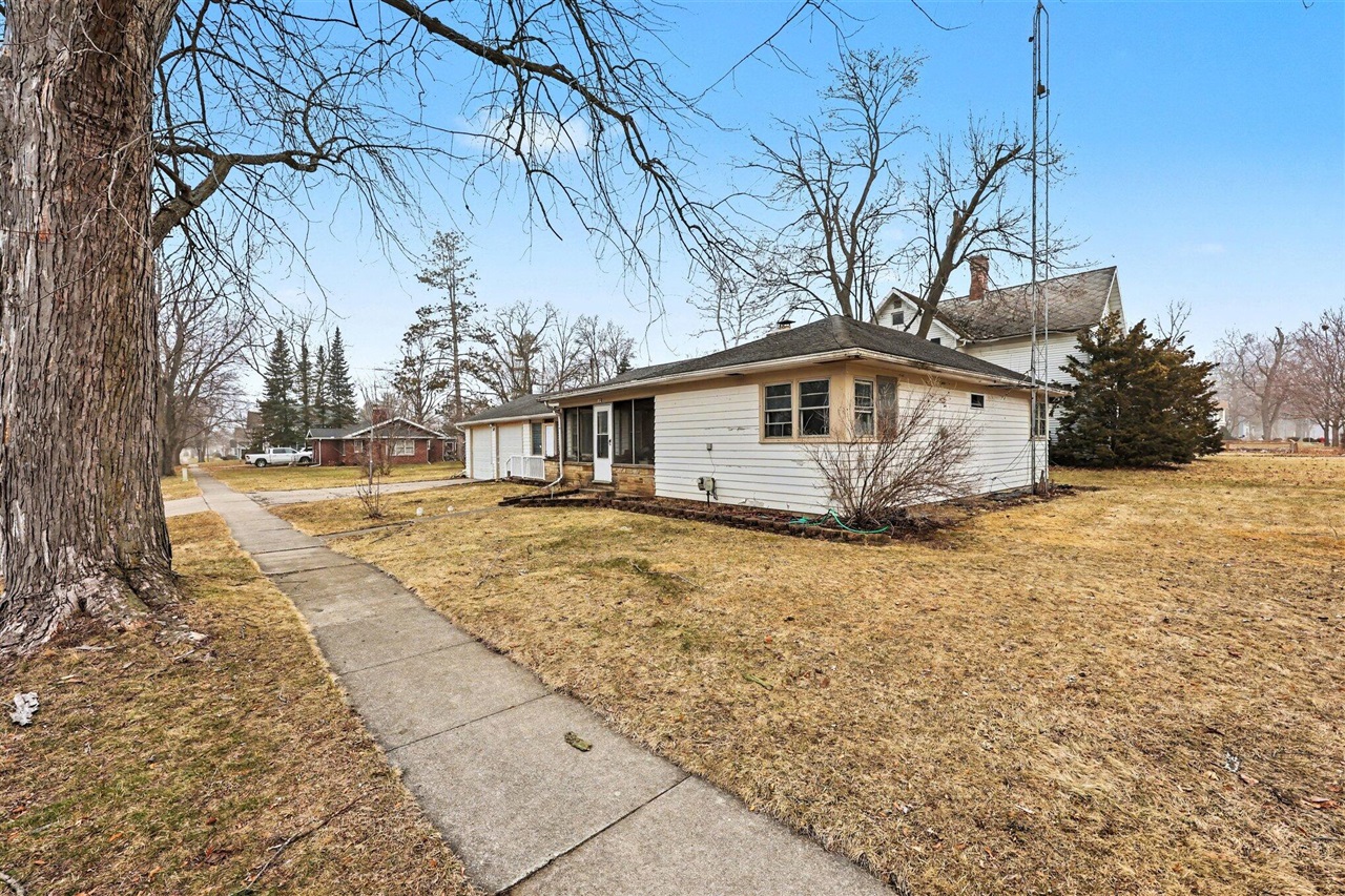102 Tyrrell Street Clinton, MI 49236 - Photo 15 of 16