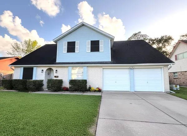 $279,999 | 10926 Sageburrow Drive, Houston, TX 77089