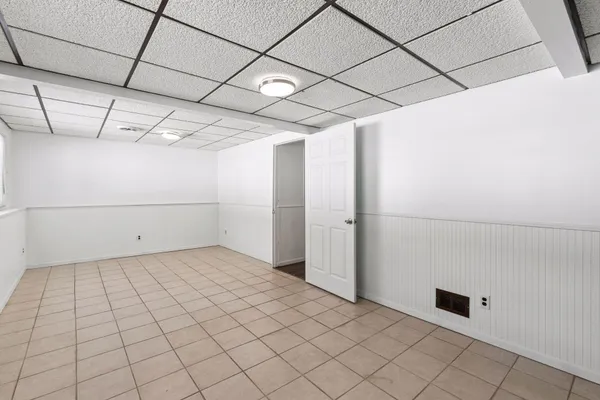 $285,000 | 2053 Edgerton Street, Maplewood, MN 55117