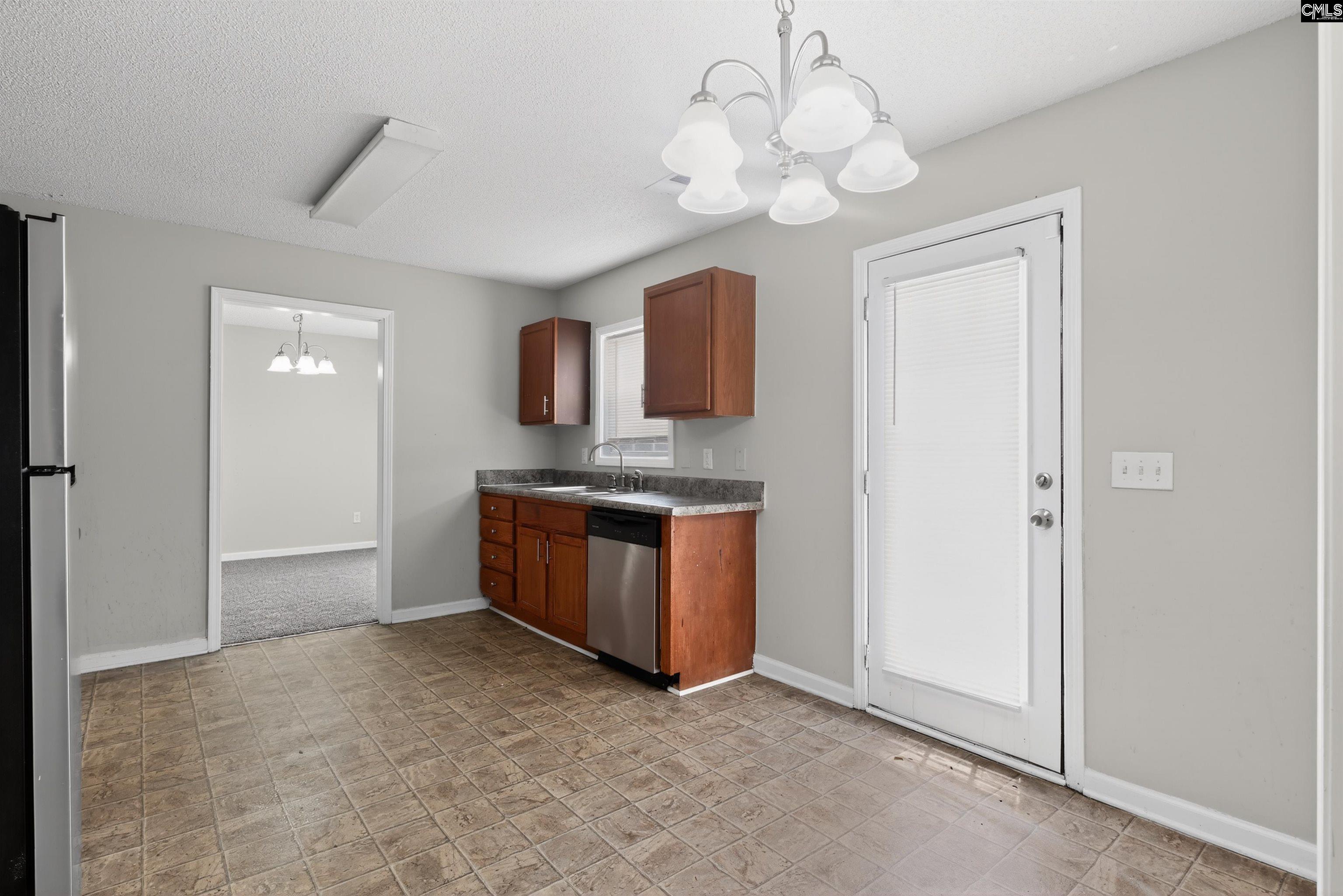 500 South Summers Way Hopkins, SC 29061 - Photo 15 of 39
