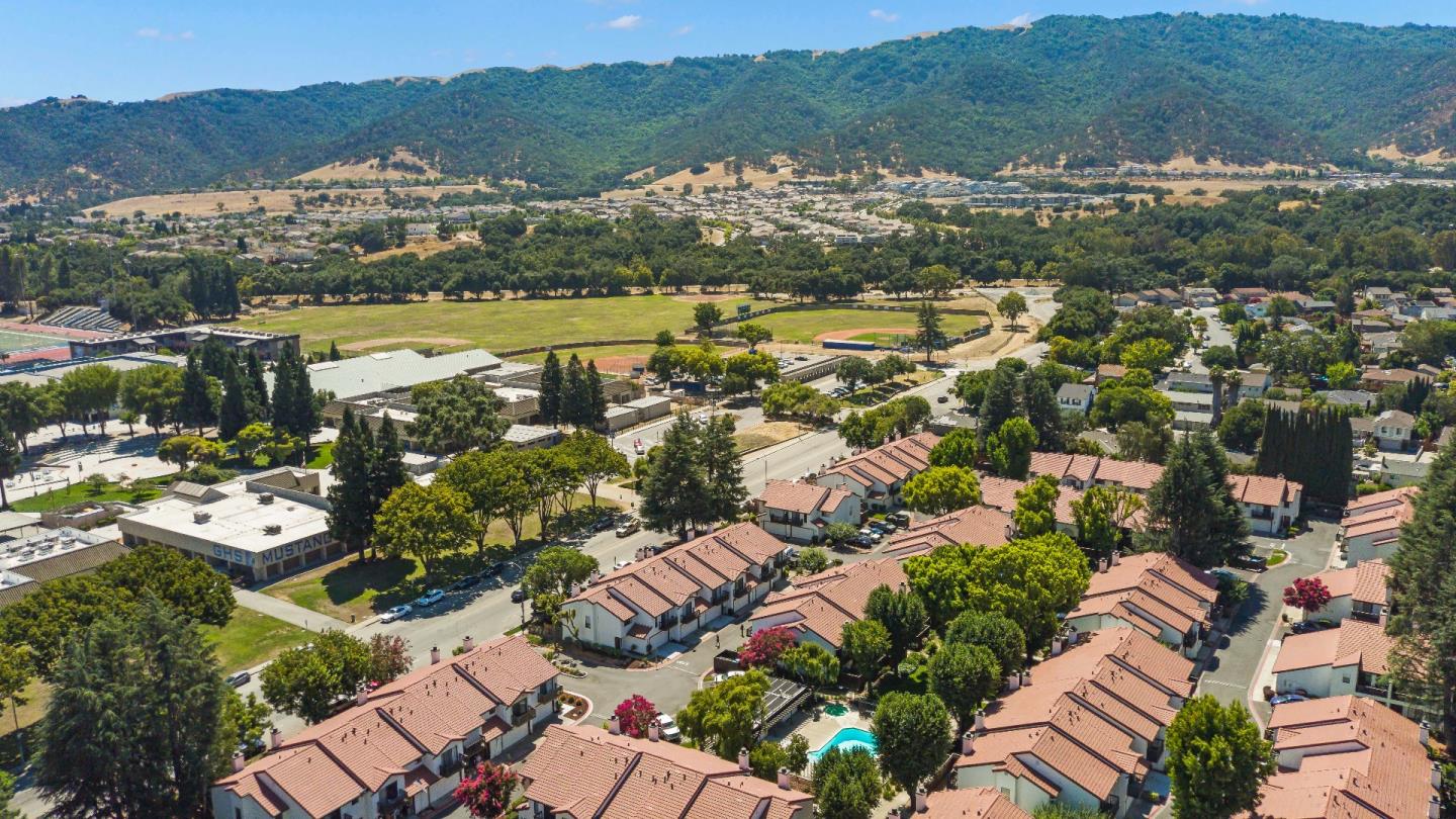 754 Gettysburg Way Gilroy, CA 95020 - Photo 50 of 56 a view of city and mountain