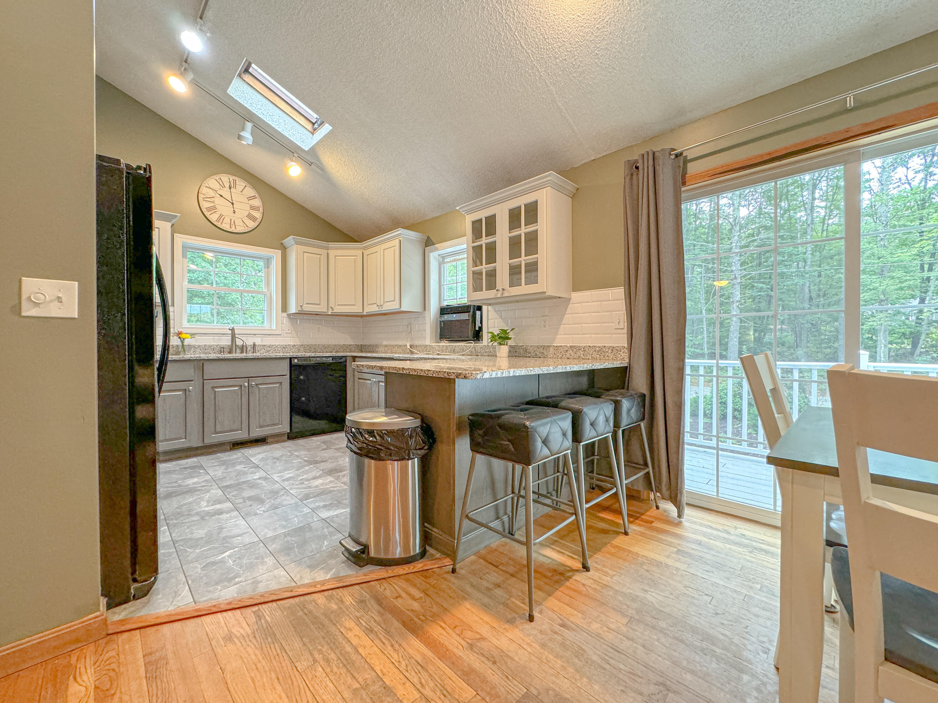 17 Hillside Road North Waterboro, ME 04061 - Photo 10 of 71 17 Hillside Rd North Waterboro -11