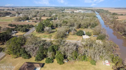 $34,000 | 19500 Highway 182, Jeanerette, LA 70544