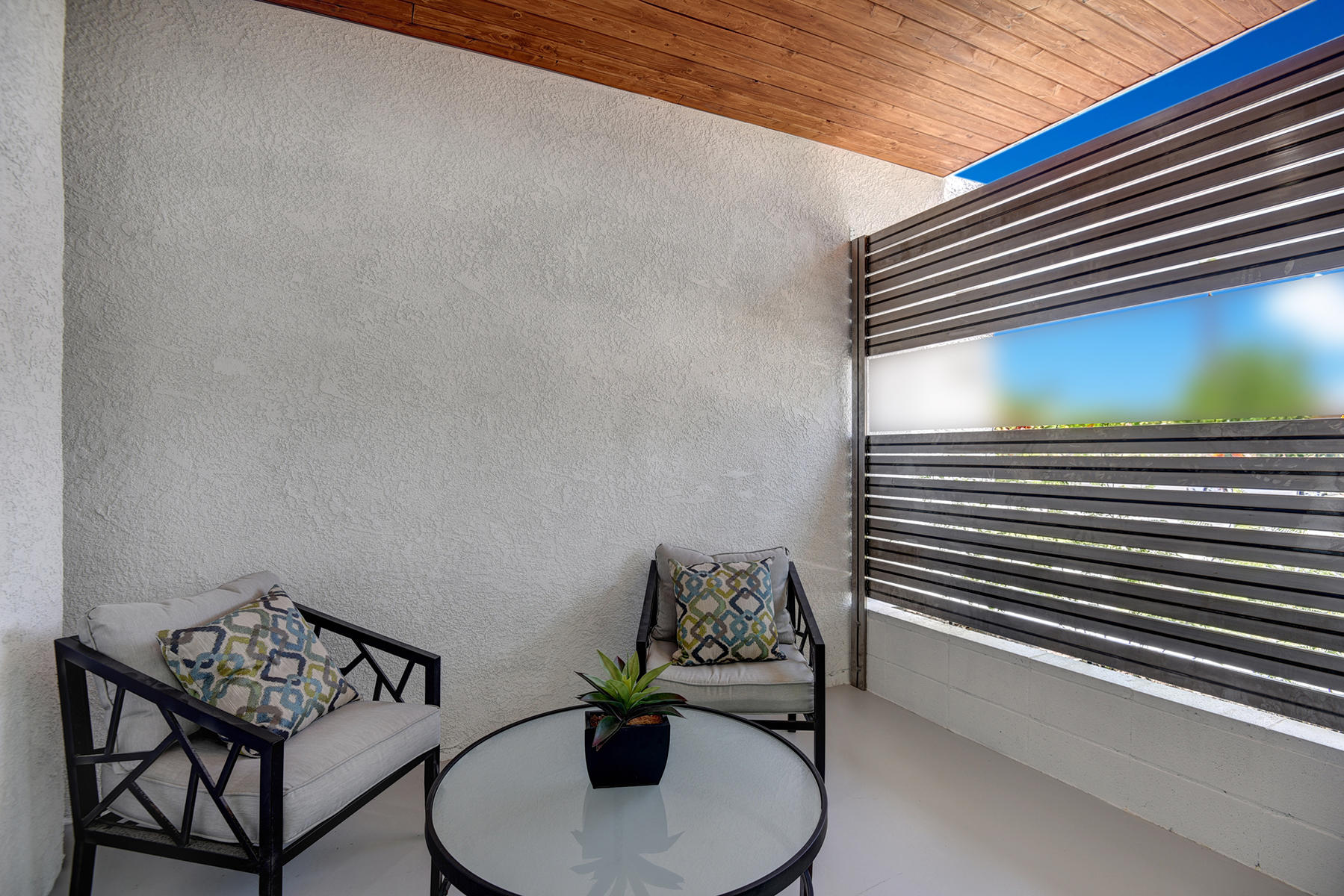 1050 East Deepak Road Palm Springs, CA 92262 - Photo 22 of 35 PRIMARY BEDROOM PRIVATE PATIO MLS