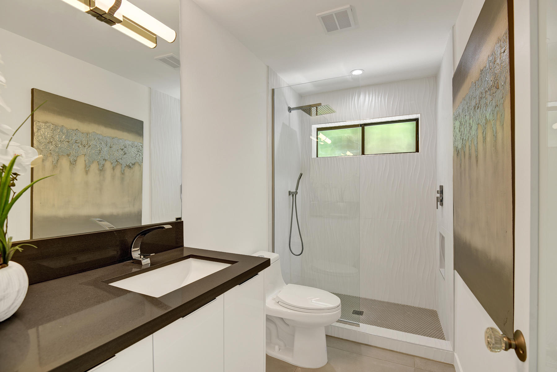 1050 East Deepak Road Palm Springs, CA 92262 - Photo 27 of 35 GUEST BEDROOM BATHROOM MLS