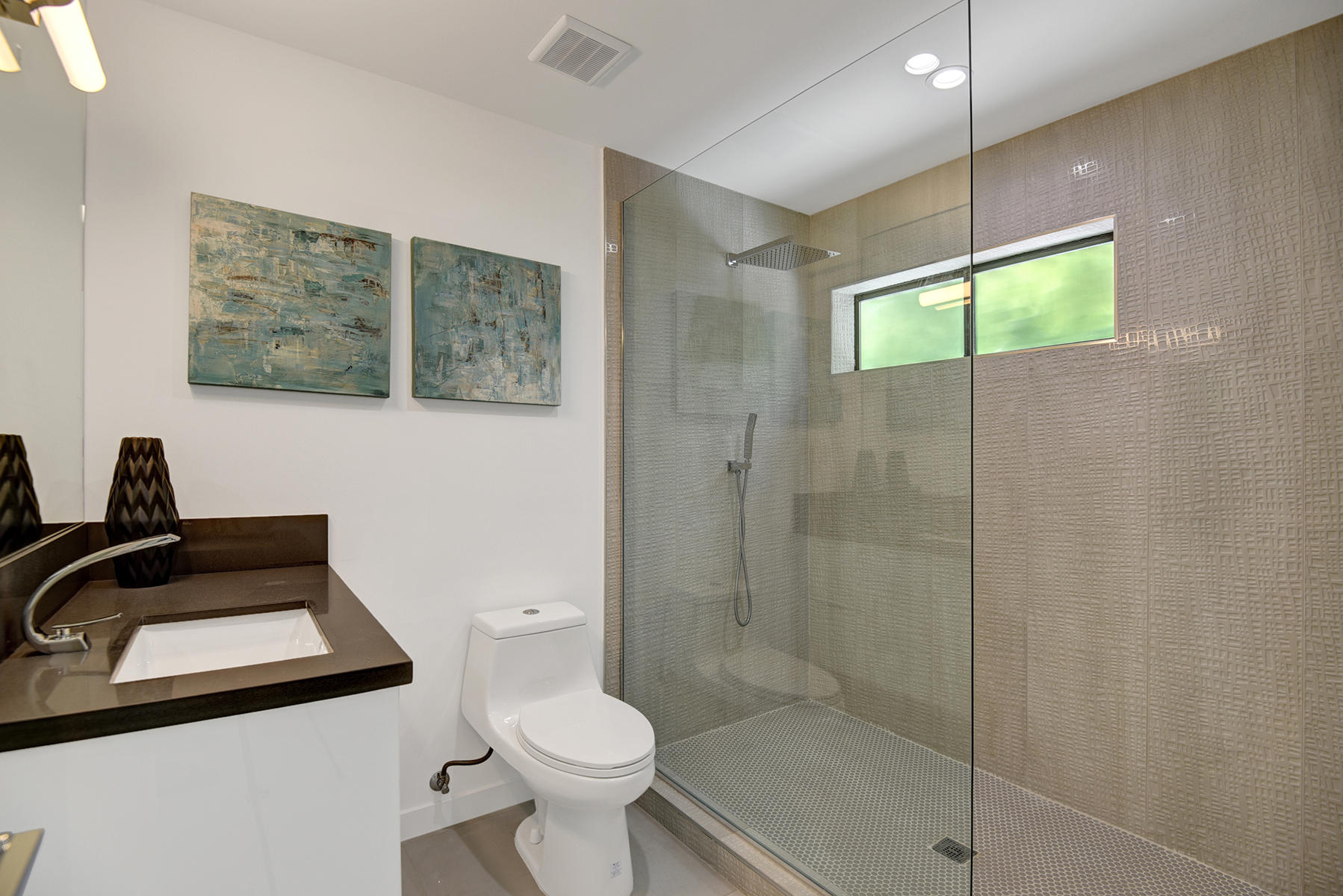 1050 East Deepak Road Palm Springs, CA 92262 - Photo 29 of 35 GUEST BEDROOM 2 BATHROOM MLS