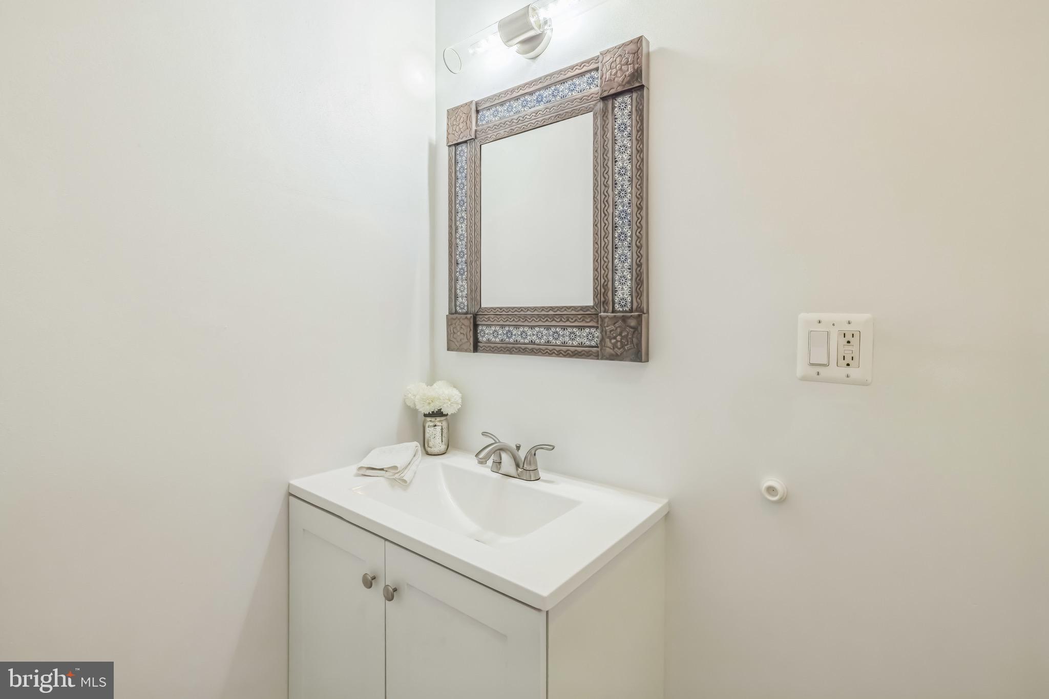 4112 Decatur Avenue Kensington, MD 20895 - Photo 24 of 40 Main level half bath and laundry