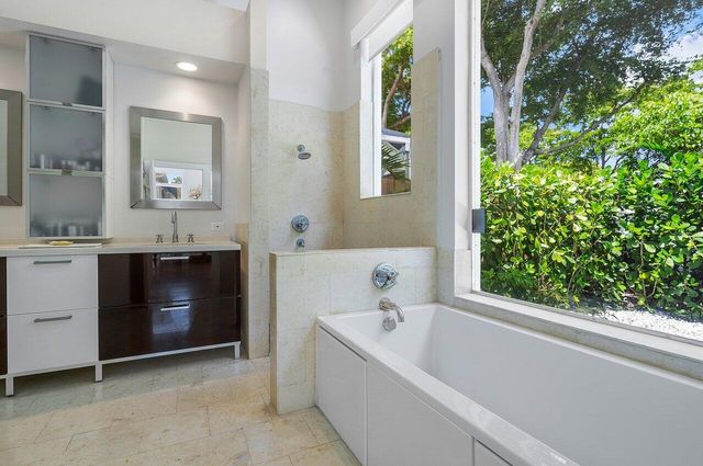 $552,000 | 6648 Northwest 23rd Terrace, Boca Raton, FL 33496