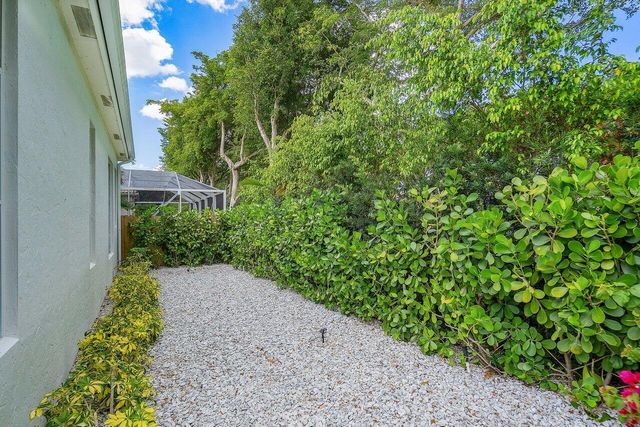 $552,000 | 6648 Northwest 23rd Terrace, Boca Raton, FL 33496