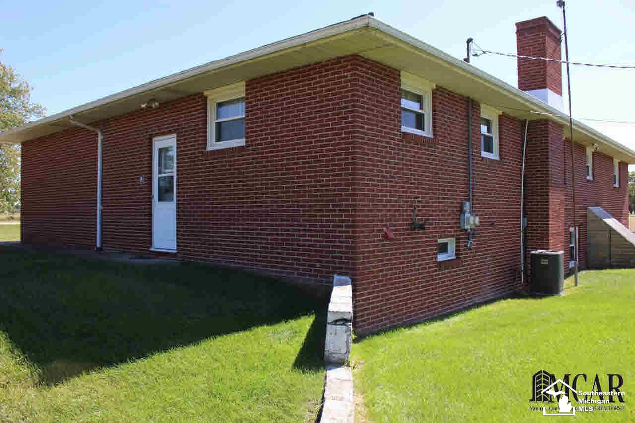 9009 North Ann Arbor Road Dundee, MI 48131 - Photo 42 of 45 21220832-41.JPG