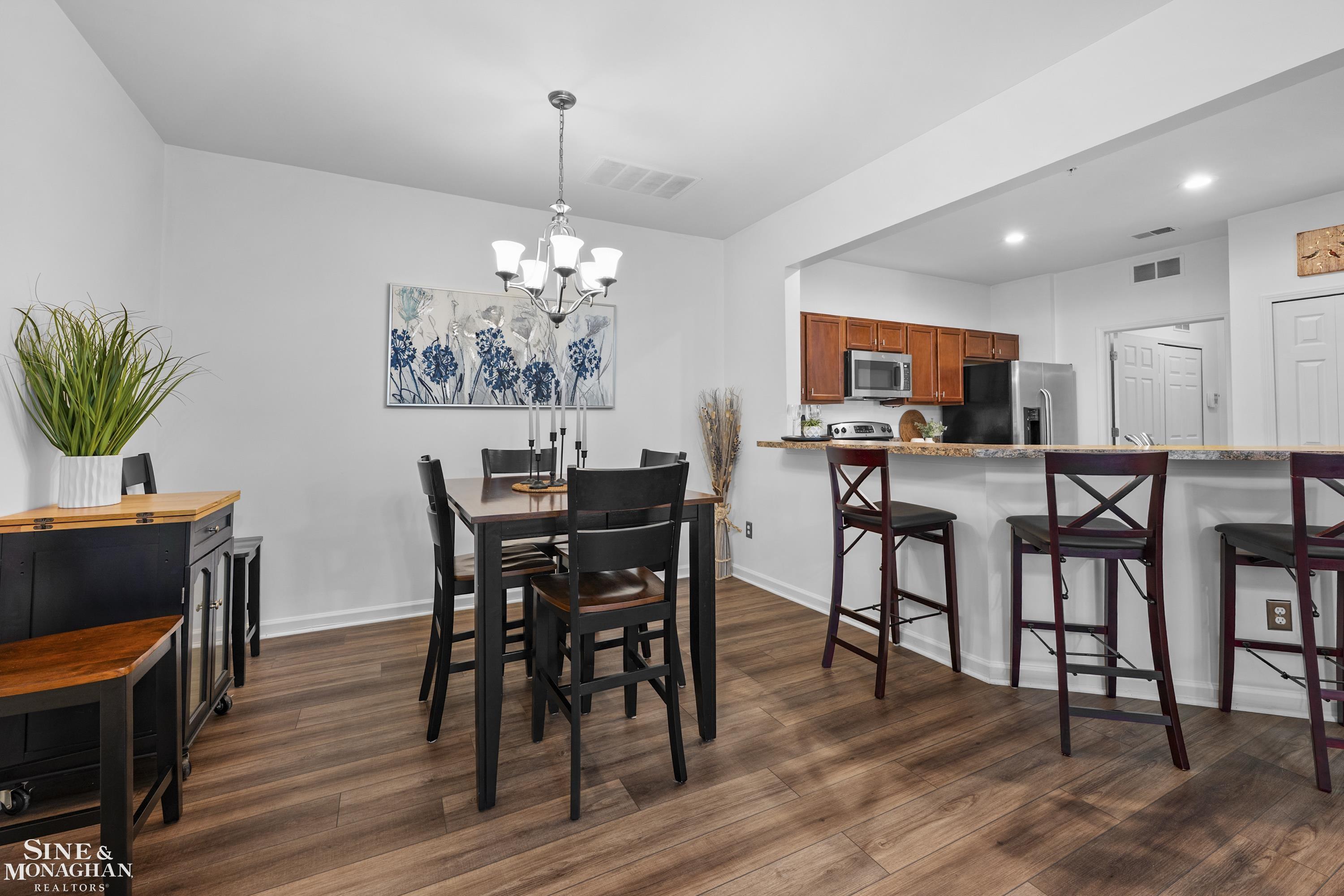 29981 Fox Run Circle Warren, MI 48092 - Photo 11 of 34 50213994-ce1b0aeb-9ba1-4898-8f24-09bbde669149.JPG