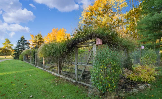 $650,000 | 8440 Felch Avenue, Newaygo, MI 49337