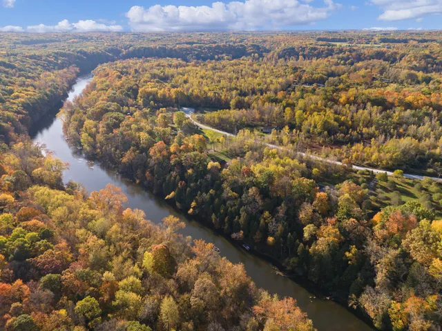 $650,000 | 8440 Felch Avenue, Newaygo, MI 49337