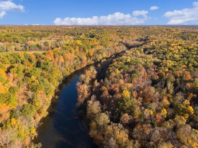 $650,000 | 8440 Felch Avenue, Newaygo, MI 49337