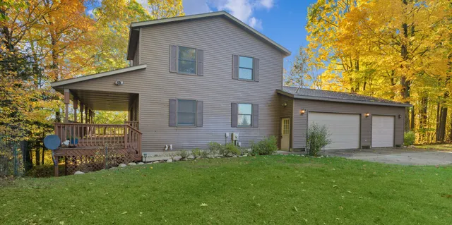 $650,000 | 8440 Felch Avenue, Newaygo, MI 49337