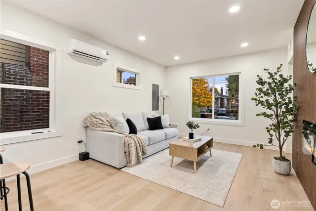 $935,000 | 146 Northwest 79th Street, Seattle, WA 98117