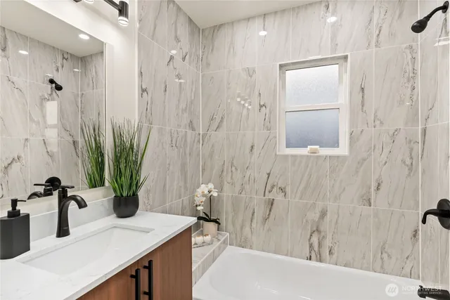 $935,000 | 146 Northwest 79th Street, Seattle, WA 98117