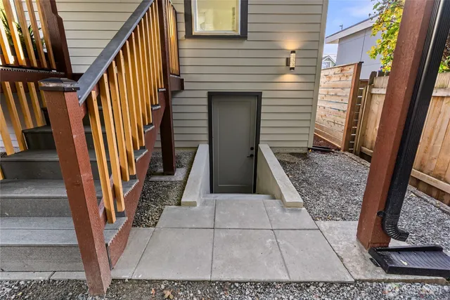 $935,000 | 146 Northwest 79th Street, Seattle, WA 98117