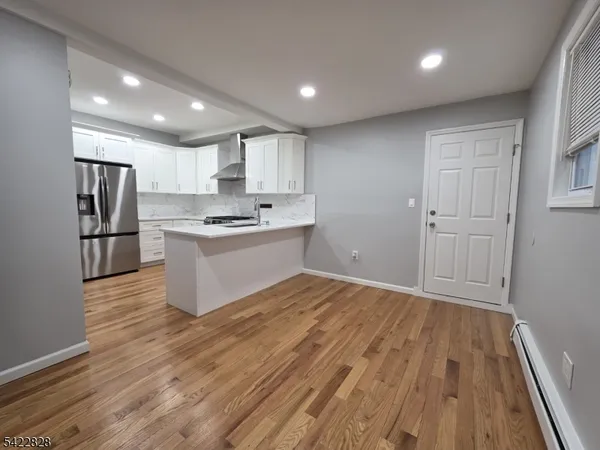 $2,200 | 586 North 11th Street, Unit 1, Newark, NJ 07107