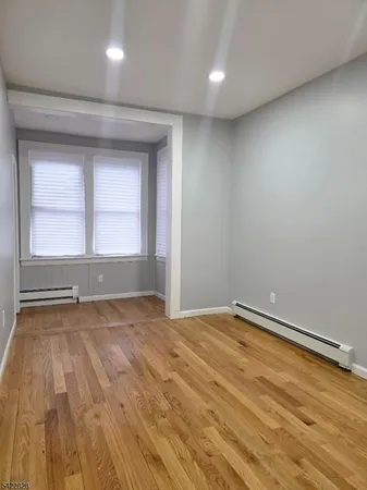 $2,200 | 586 North 11th Street, Unit 1, Newark, NJ 07107