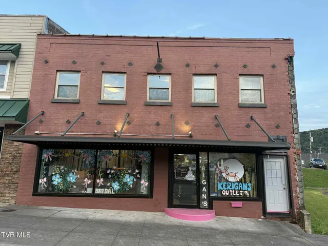 $269,900 | 510 Wood Avenue East, Big Stone Gap, VA 24219