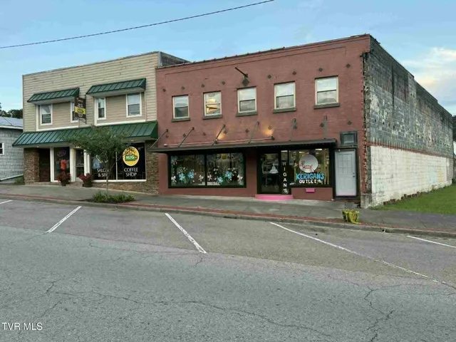 $269,900 | 510 Wood Avenue East, Big Stone Gap, VA 24219