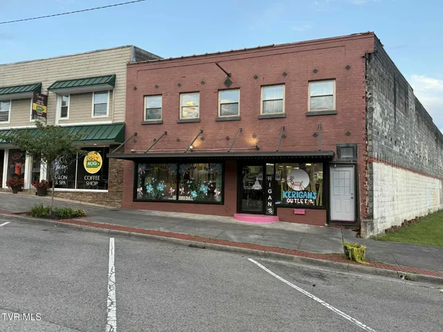 $269,900 | 510 Wood Avenue East, Big Stone Gap, VA 24219