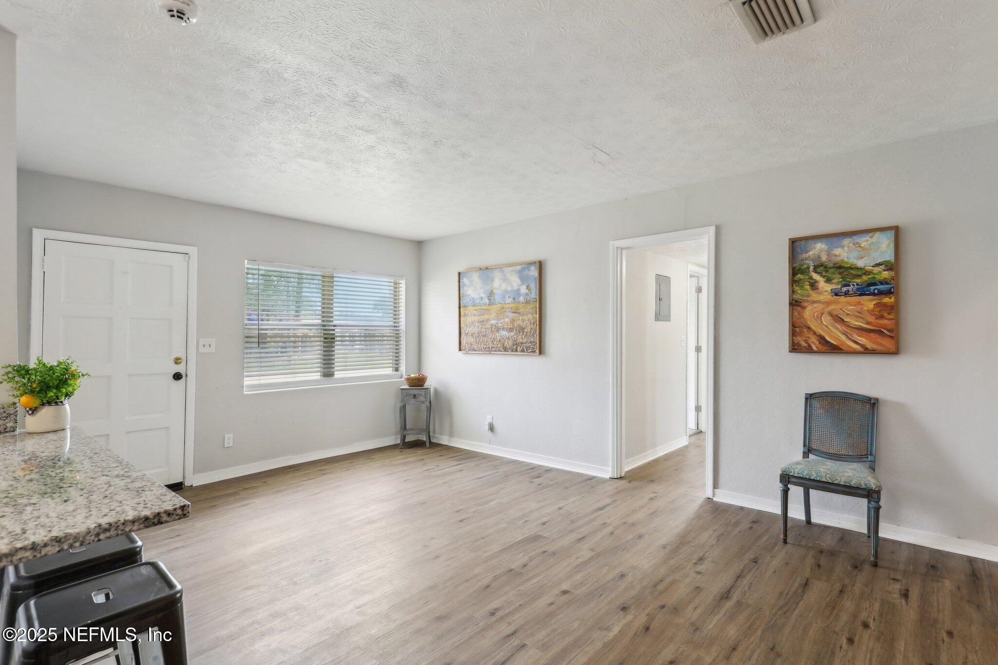 1234 Ibis Road Jacksonville, FL 32216 - Photo 11 of 37 Living Room