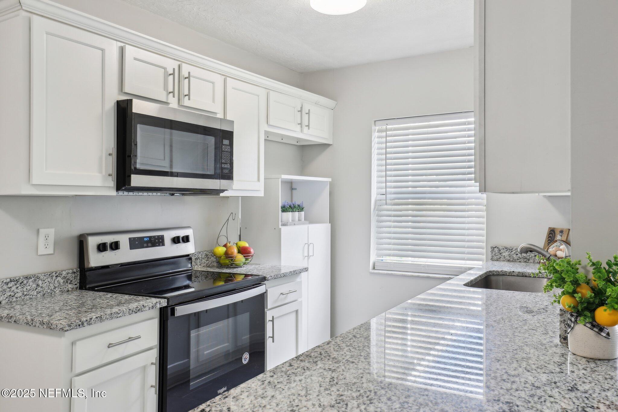 1234 Ibis Road Jacksonville, FL 32216 - Photo 4 of 37 Kitchen