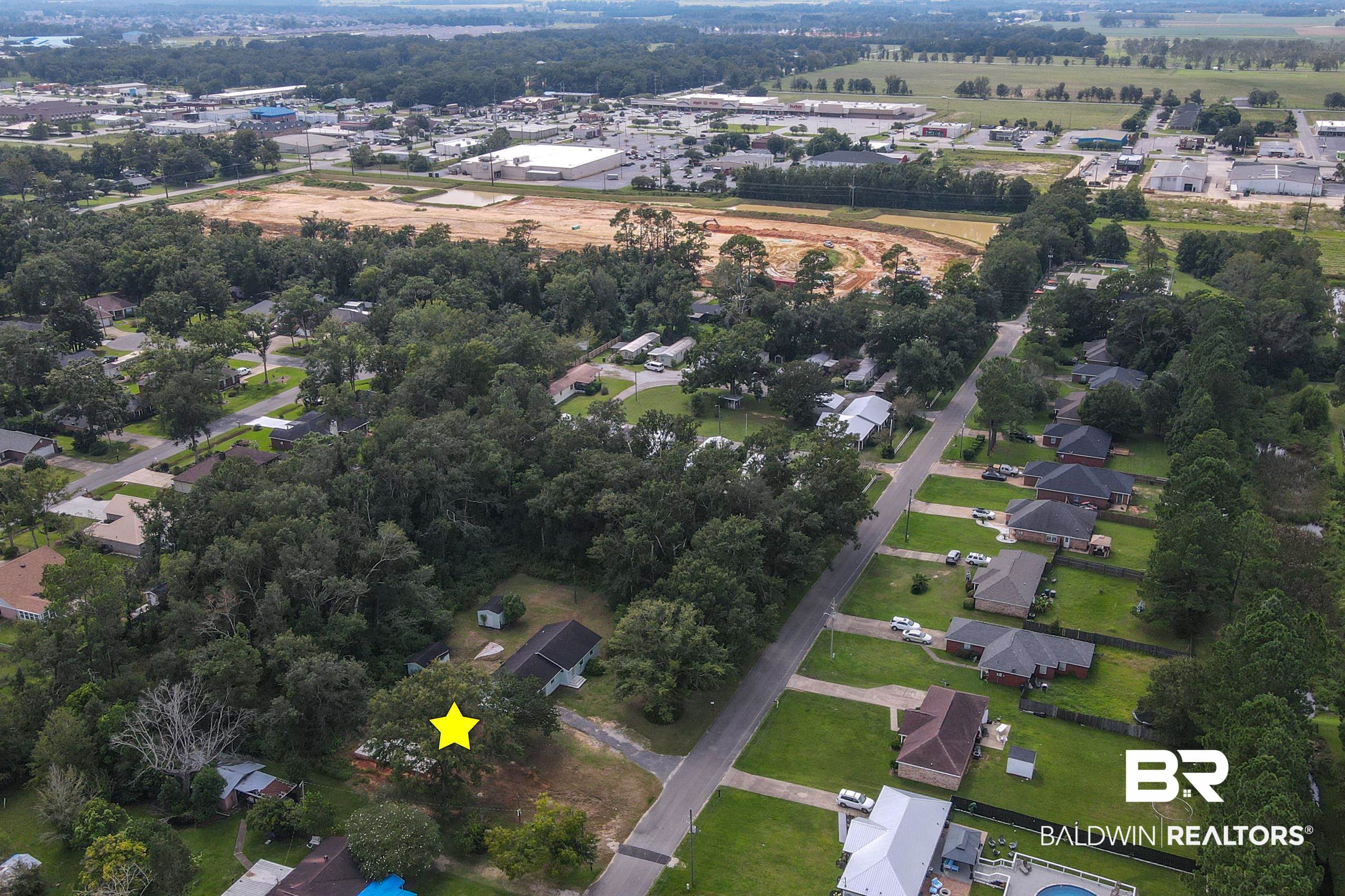 504 Hamilton Boulevard Foley, AL 36535 - Photo 3 of 11