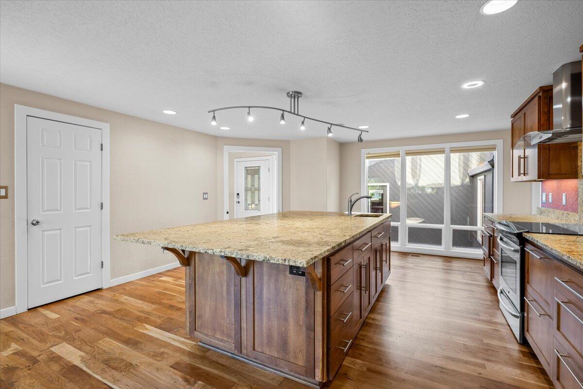 4400 Hillcrest Road Medford, OR 97504 - Photo 14 of 49 1