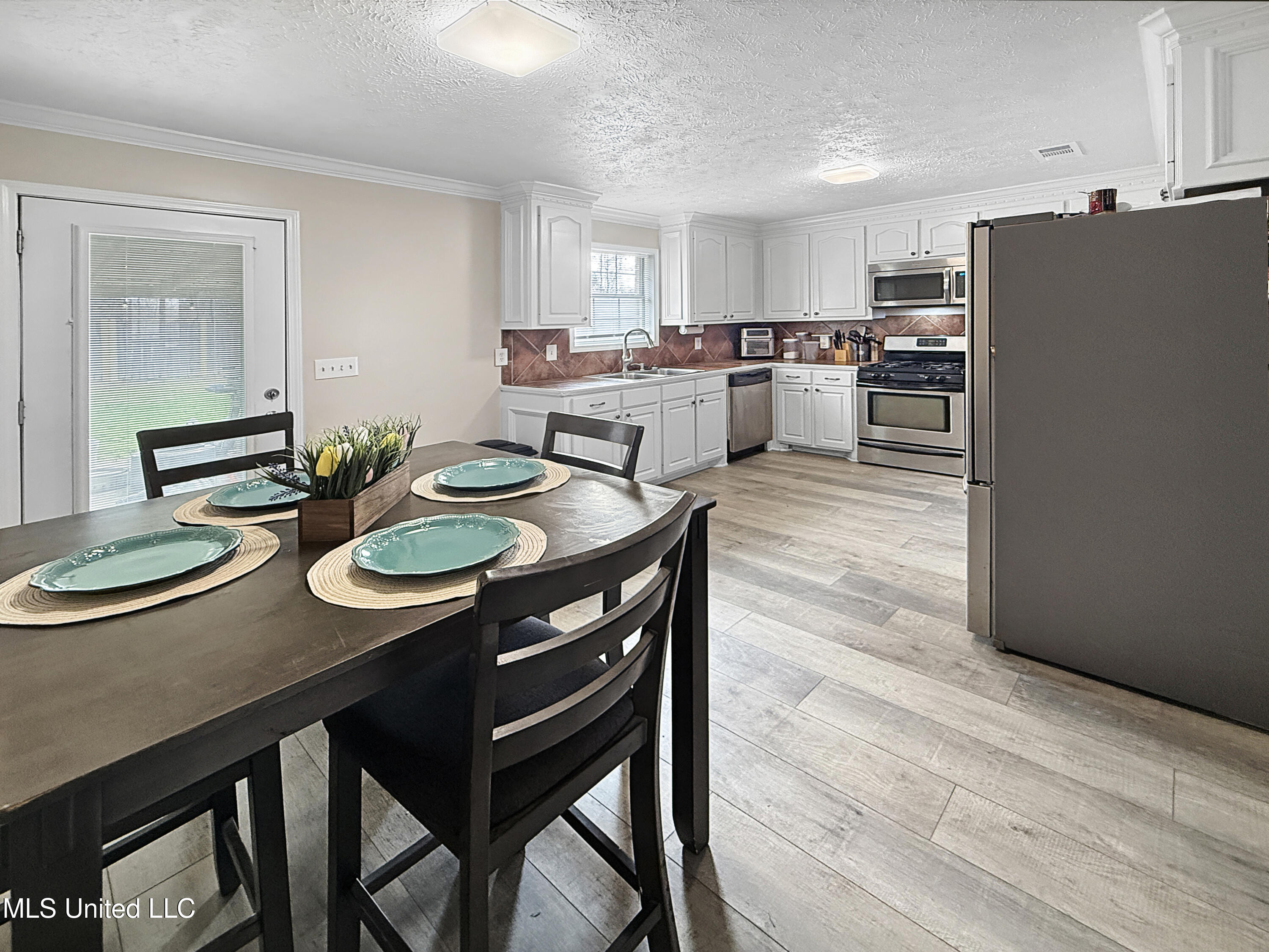 527 Roxbury Place Florence, MS 39073 - Photo 7 of 18 e7d8a850a02248acd87a6935476ae5d8469d91b6