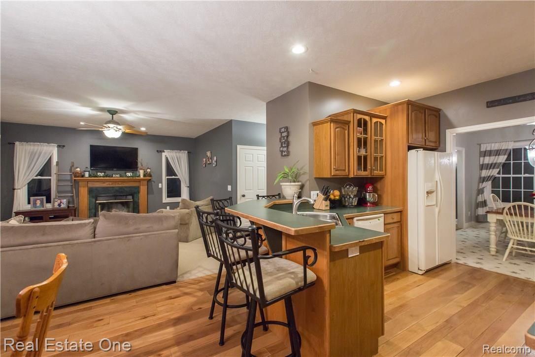 2900 Stillson Road Stockbridge, MI 49285 - Photo 12 of 30 2900 Stillson - kitchen.jpg