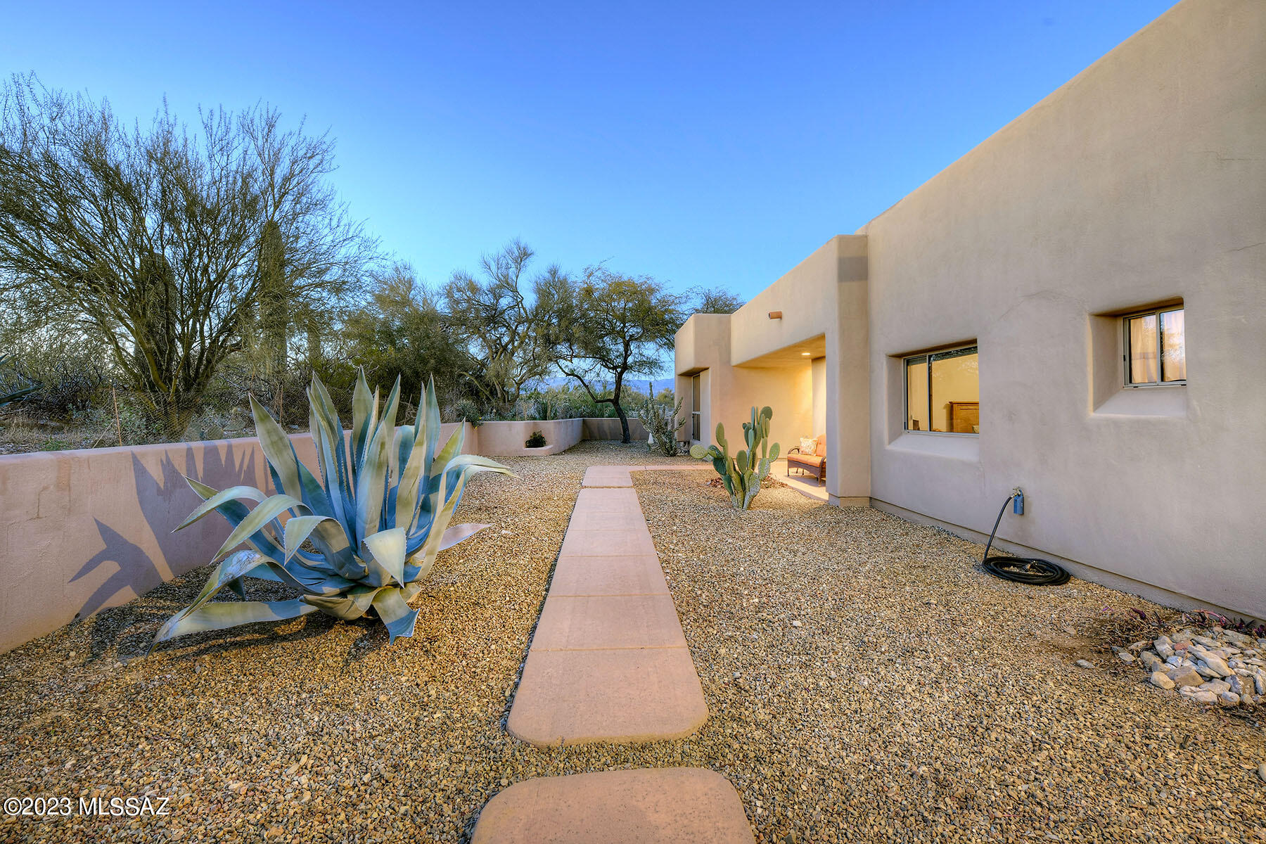 4303 South Escalante Ridge Place Tucson, AZ 85730 - Photo 4 of 40