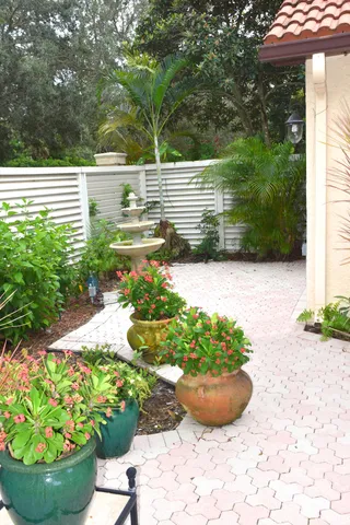 $4,800 | 11 Ironwood Way North, Palm Beach Gardens, FL 33418