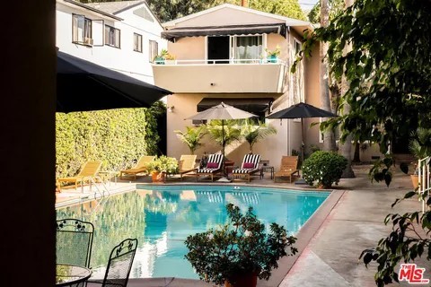 $495,000 | 1330 North Crescent Heights Boulevard, Unit 2, West Hollywood, CA 90046