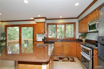 720 Rietzke Mountain Ballwin, MO 63021 - Photo 12 of 40 Gallery Image 12