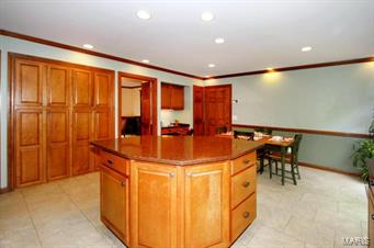 720 Rietzke Mountain Ballwin, MO 63021 - Photo 10 of 40 Gallery Image 10