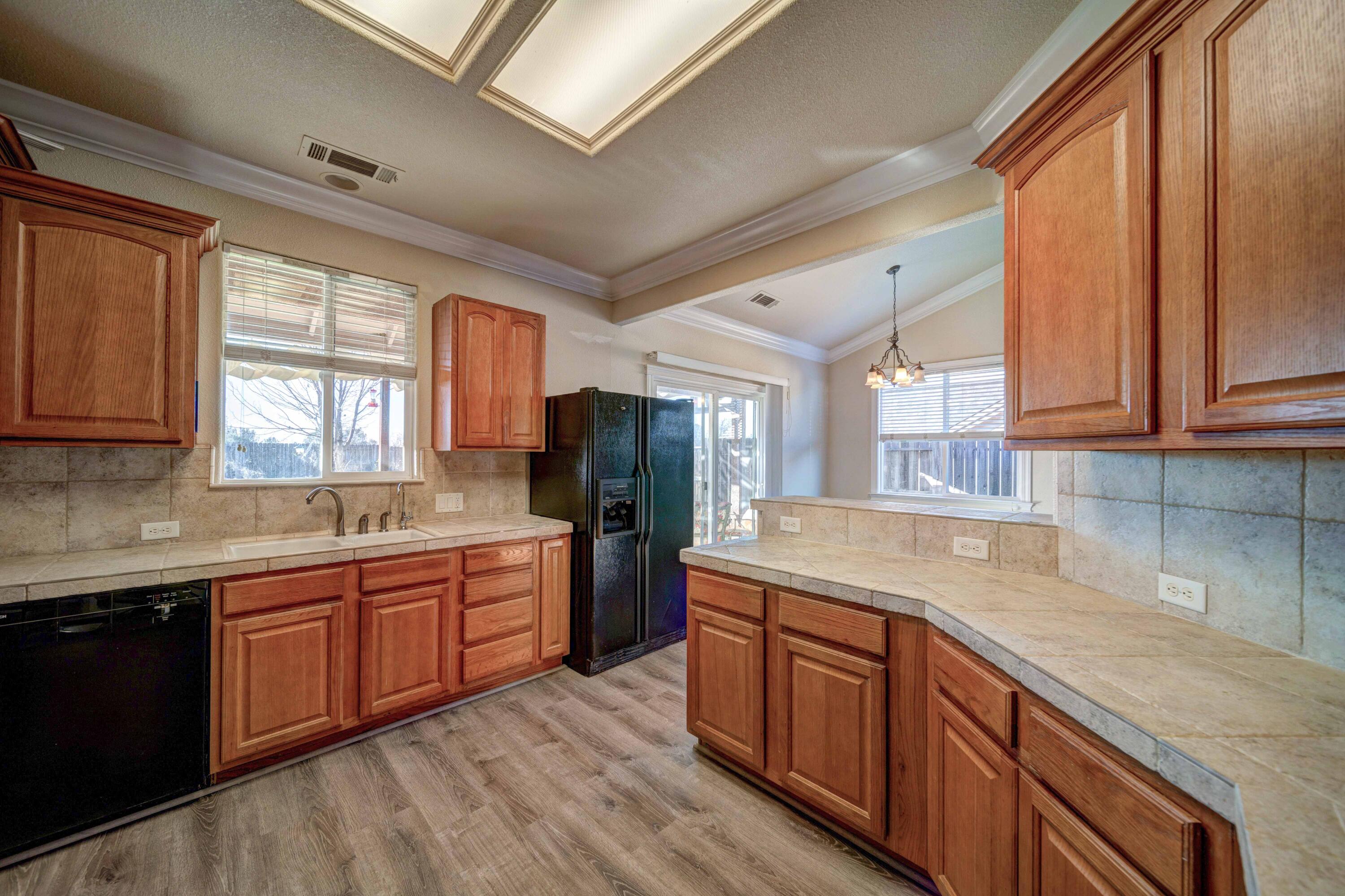1995 Tarmac Road Redding, CA 96003 - Photo 15 of 50 Redding-Real-Estate-Photography-16