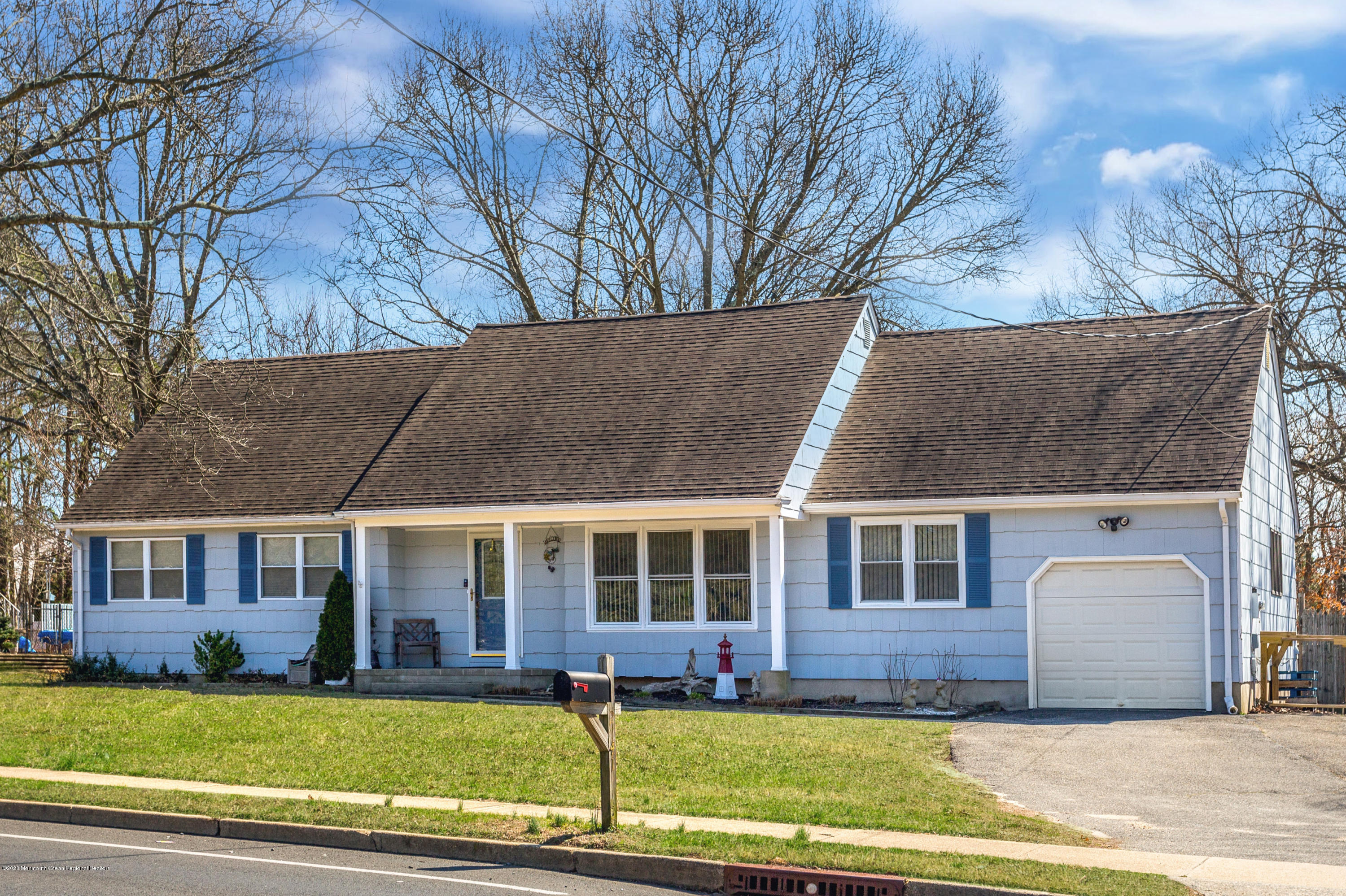 2241 Lanes Mill Road Brick, NJ 08724 - Photo 3 of 42 281FD8B6-0FBA-4486-BBAA-0030A8C547C8