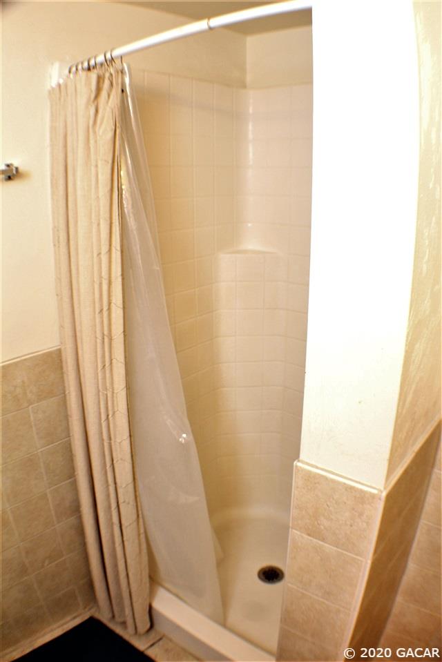 1220 Southwest 1 Avenue Gainesville, FL 32601 - Photo 13 of 27