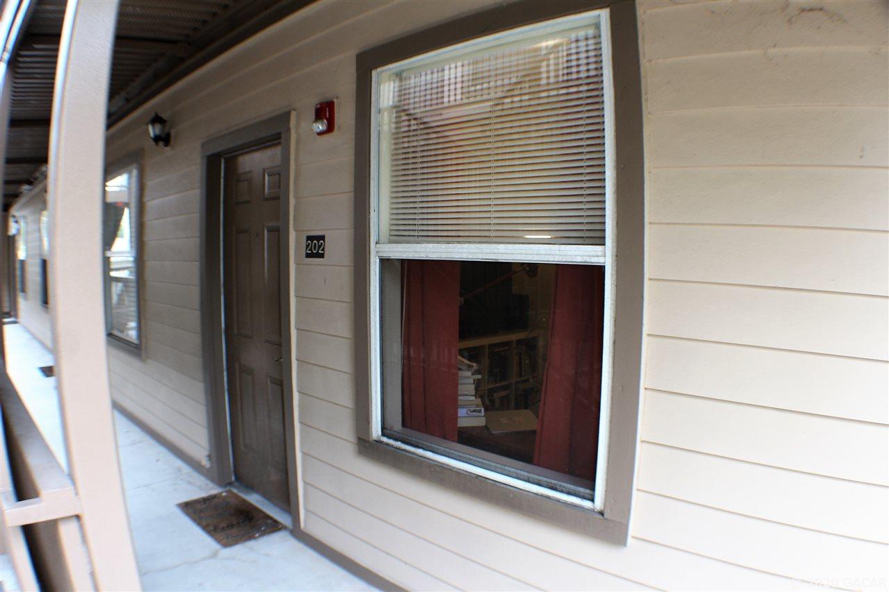 1220 Southwest 1 Avenue Gainesville, FL 32601 - Photo 16 of 27