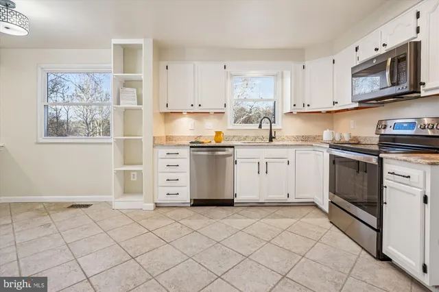 $699,900 | 20728 Bell Bluff Road, Gaithersburg, MD 20882