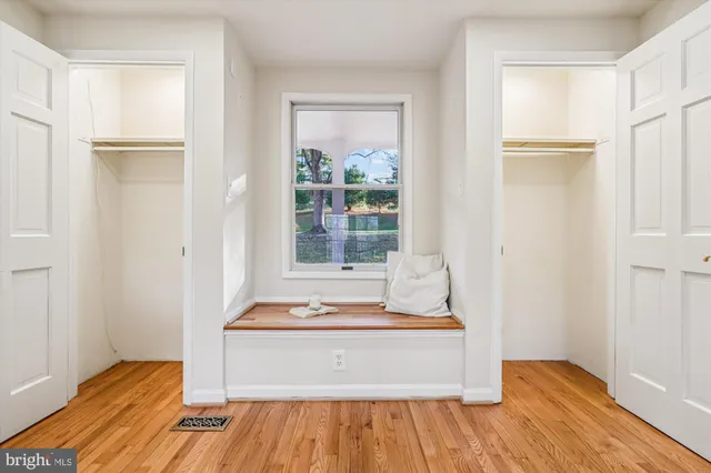 $699,900 | 20728 Bell Bluff Road, Gaithersburg, MD 20882