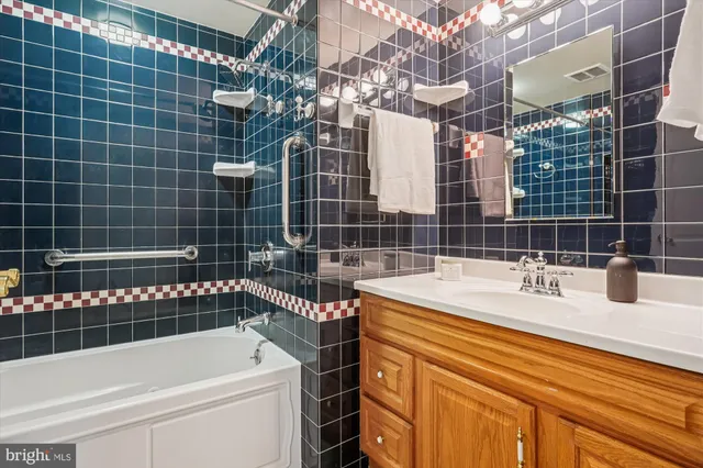 $699,900 | 20728 Bell Bluff Road, Gaithersburg, MD 20882