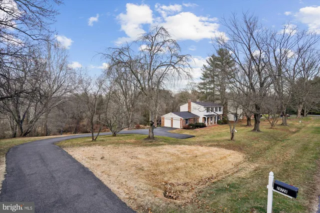 $699,900 | 20728 Bell Bluff Road, Gaithersburg, MD 20882