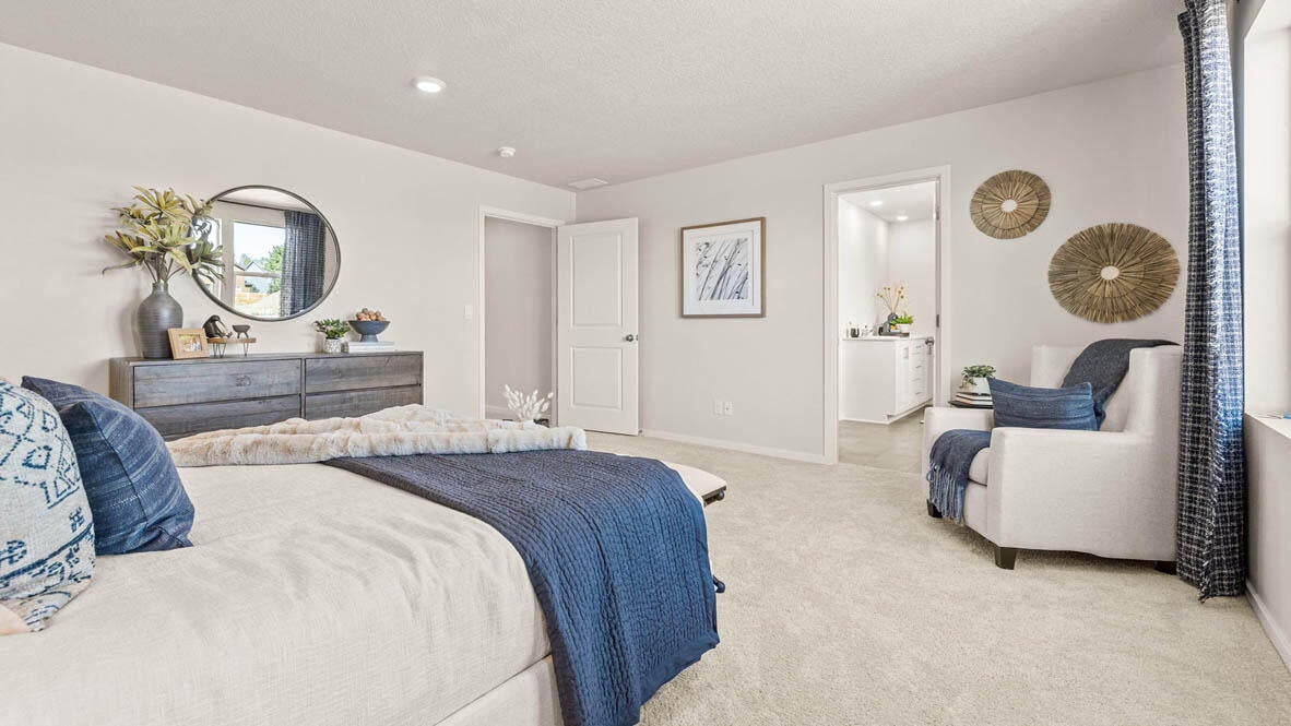 61163 Southeast Splendor Lane Bend, OR 97702 - Photo 28 of 35 028 Primary Bedroom