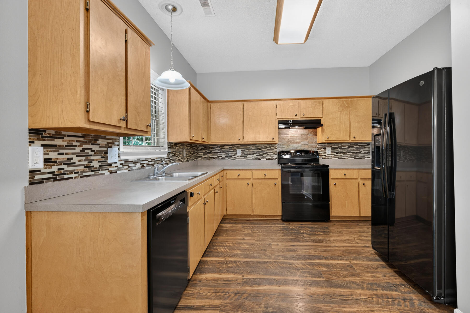 132 Paddock Way Summerville, SC 29486 - Photo 11 of 57 Kitchen