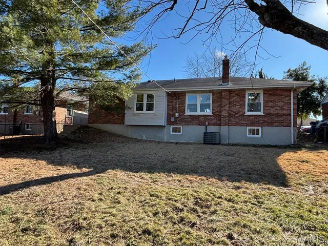 $265,000 | 9509 Eucalyptus Drive, Affton, MO 63123