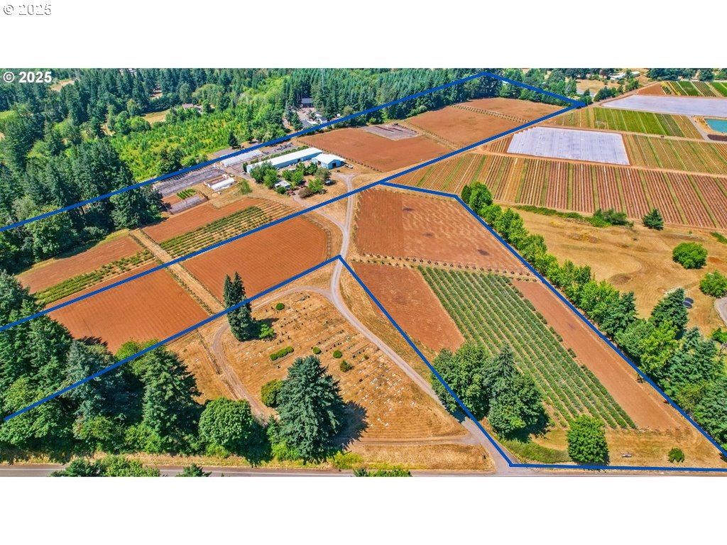 31909 Highway 211 Eagle Creek, OR 97022 - Photo 1 of 48 a view of a tennis court